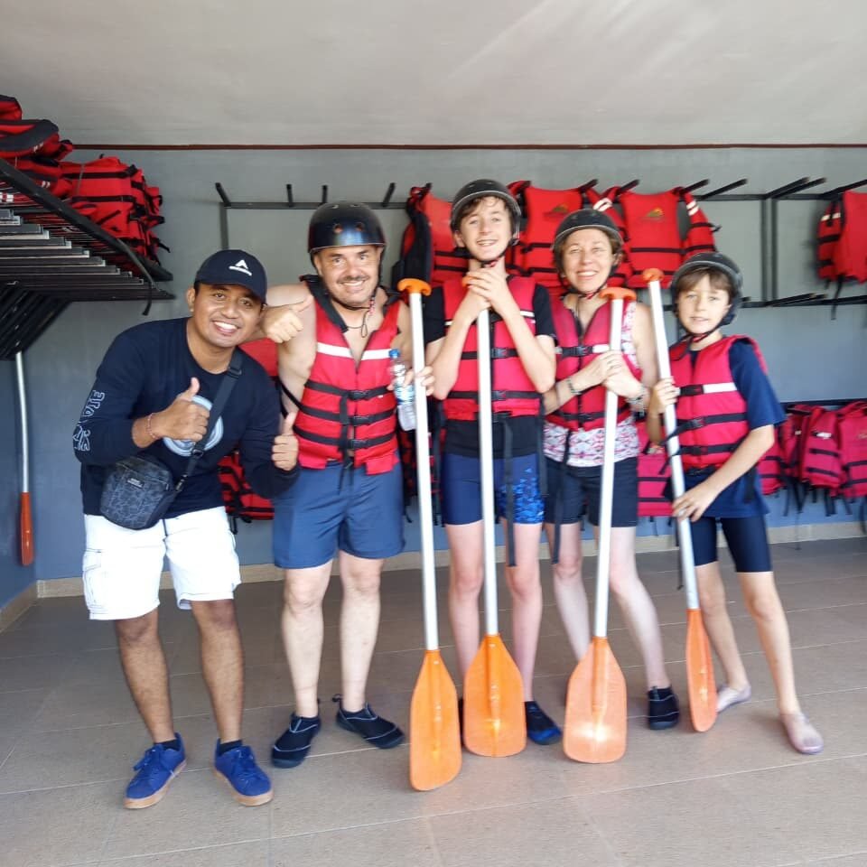 How to Choose and Book White Water Rafting in Ubud: Safety, Costs, and What to Expect